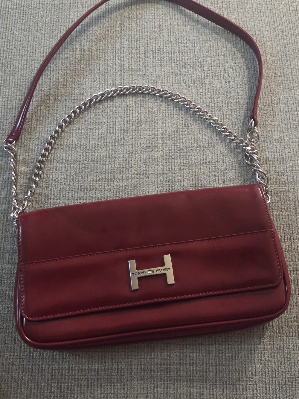 Tommy Hilfiger Burgundy Shoulder Bag with Chain Strap
